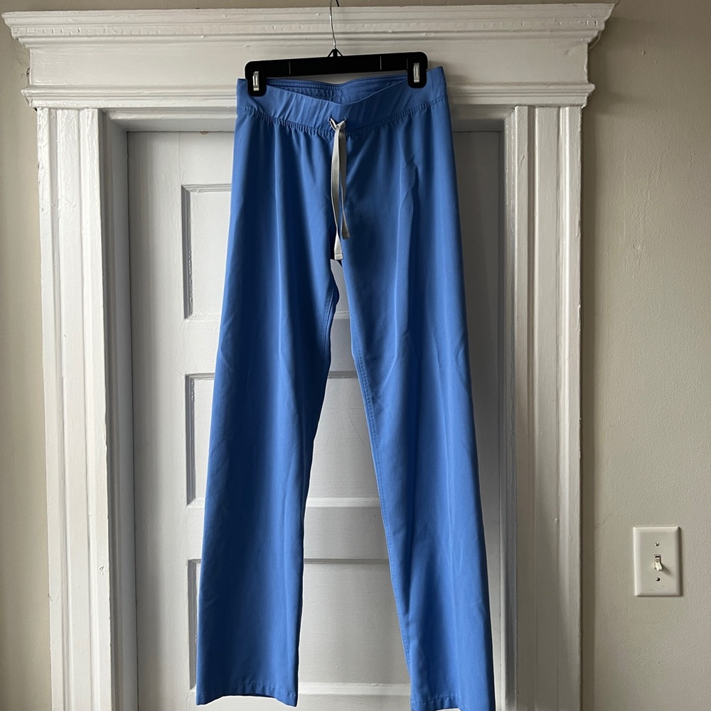 Figs basic Livingston in XS tall ceil blue
